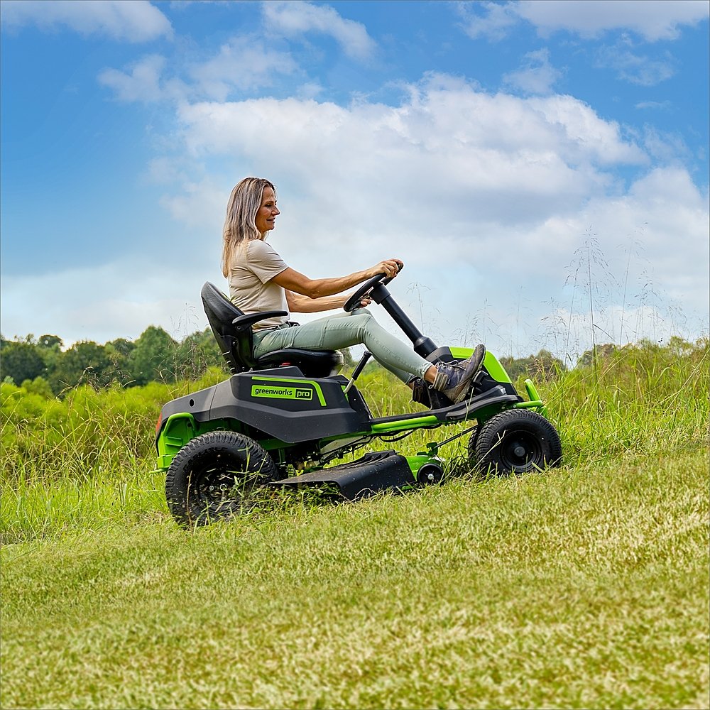 80V 42 Riding Lawn Tractor With 6 5 Ah Batteries And 3 Dual Port Rapid Chargers Greenworks Tools