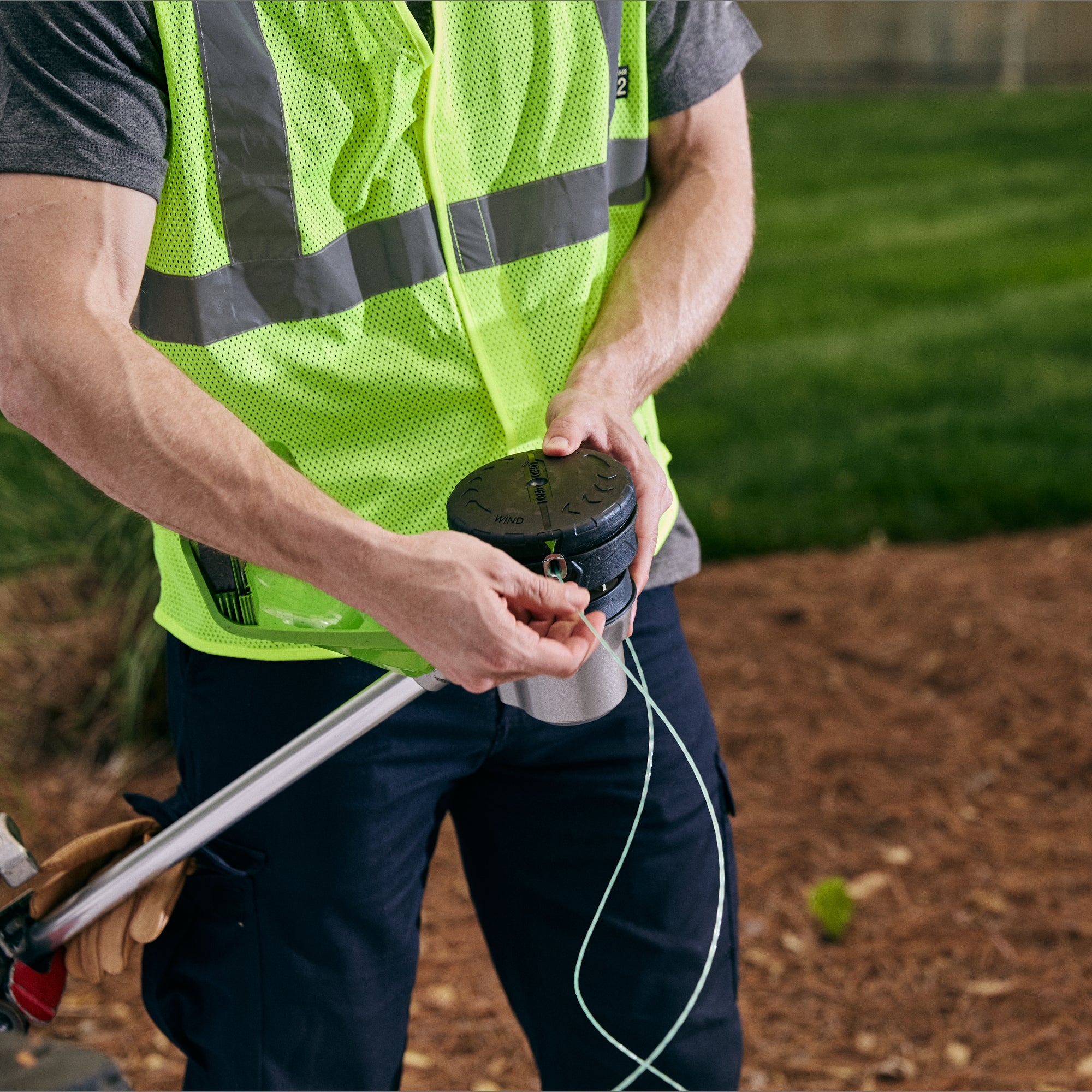 82V 1.5kW String Trimmer w/ 2.5Ah Battery & Dual Port Charger