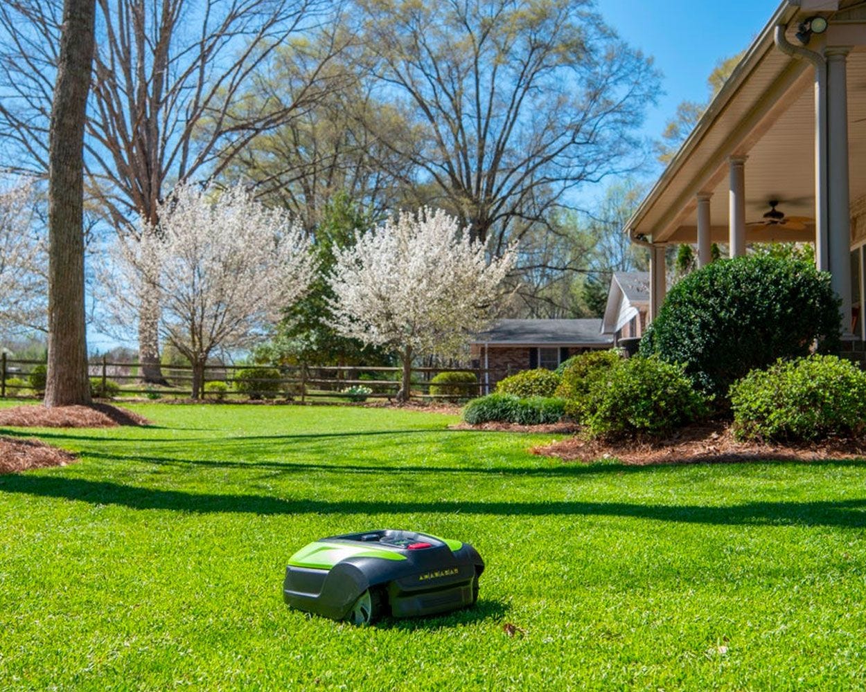 optimow 50 Robotic Lawn Mower | Greenworks Pro