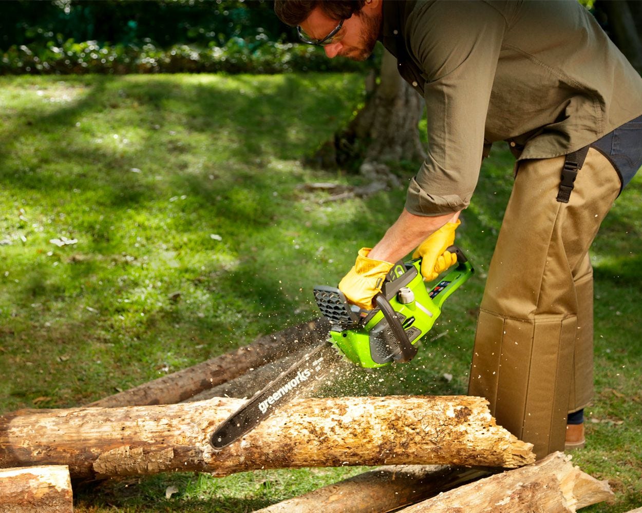 40V 16-Inch Brushless Cordless Chainsaw | Greenworks