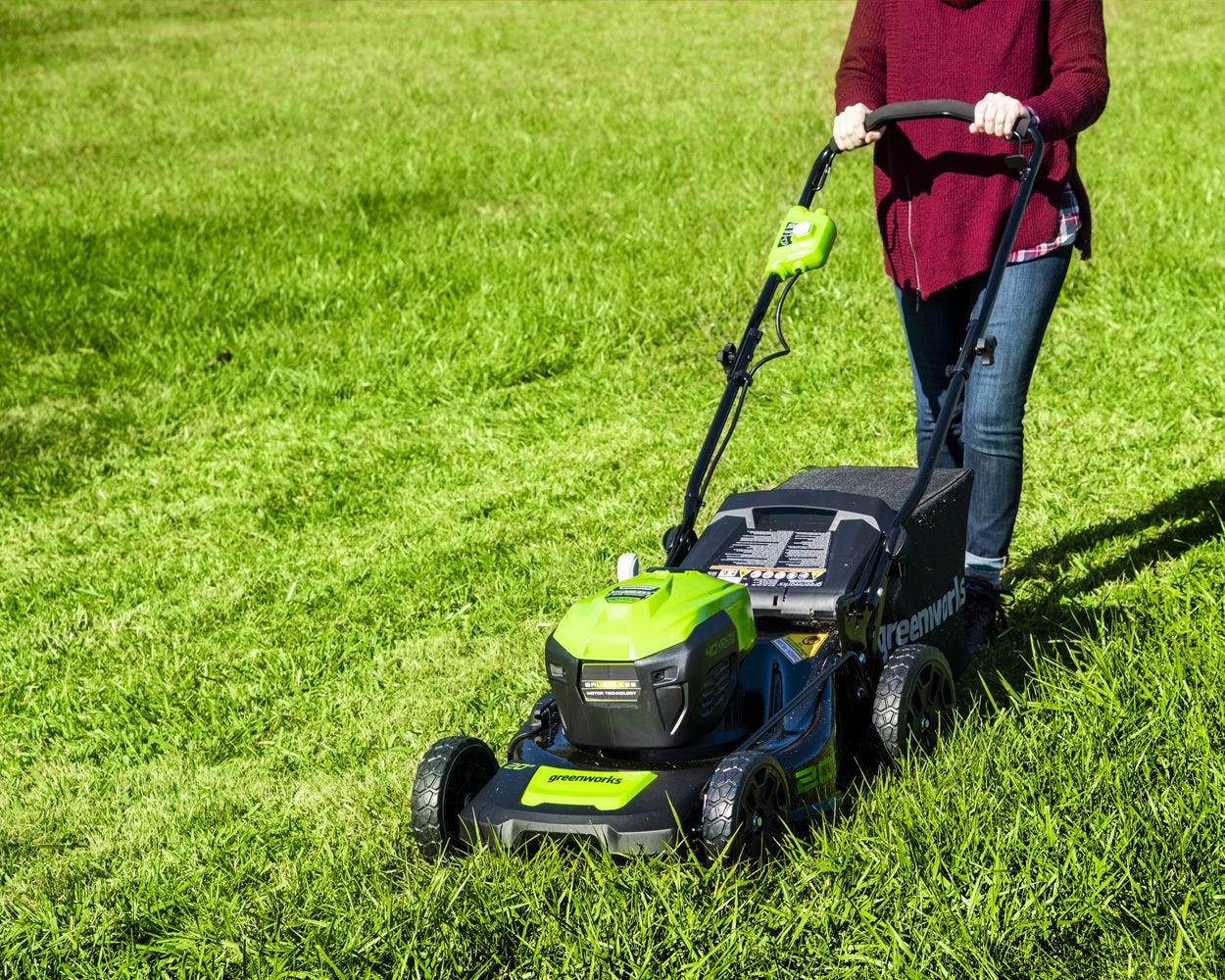 Greenworks 40V 20 in. Cordless Brushless Push Lawn Mower with 4.0 Ah Battery and Quick Charger, 2516302