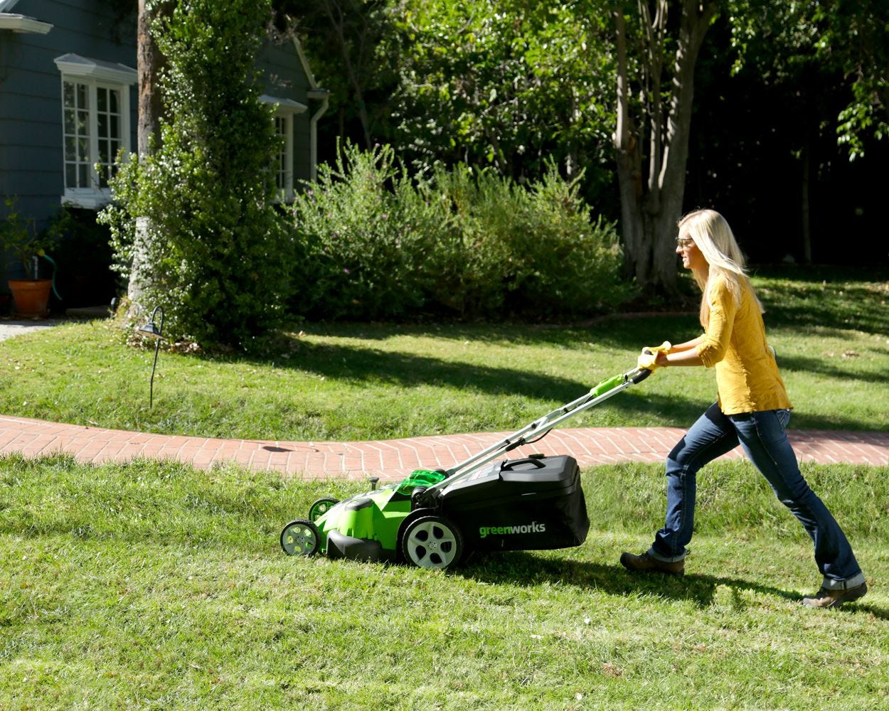 Electric Cordless Lawn Mower Battery Powered Operated Best 40V Mowers  Greenworks