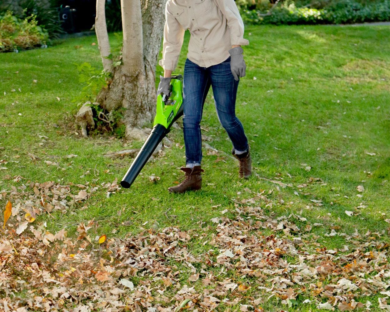 40V String Trimmer / Edger / Leaf Blower Combo Kit | Greenworks